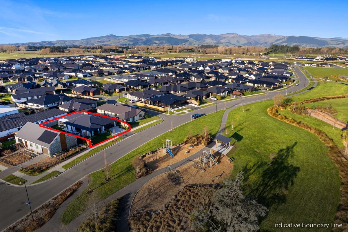 21 McGrath Drive, Lincoln, Lincoln - Carousel 21