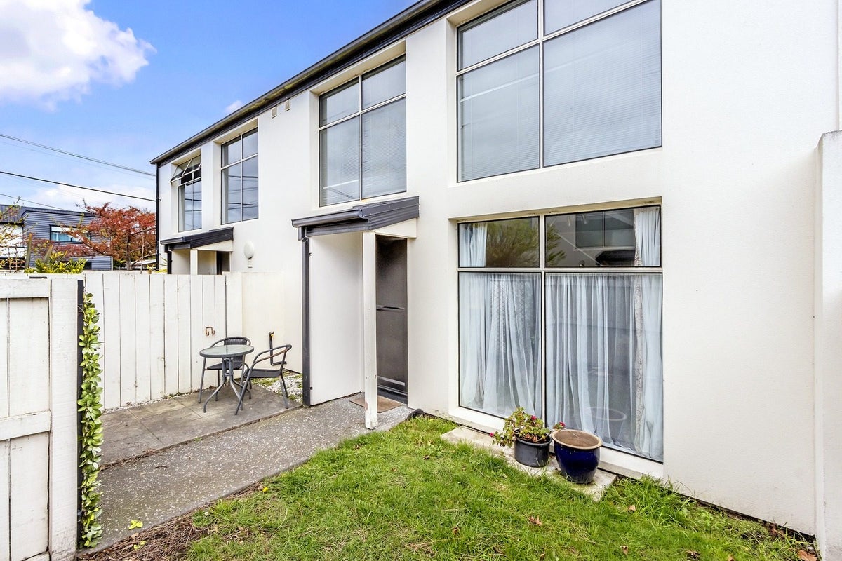 2/345 Armagh Street, Linwood, Christchurch - Carousel 12