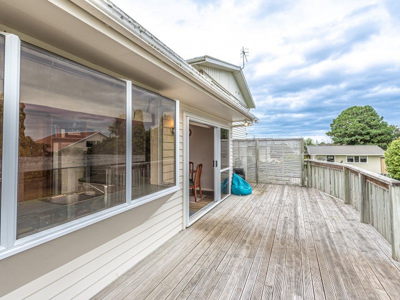 69 Surrey Road, Springvale, Whanganui - Carousel 2