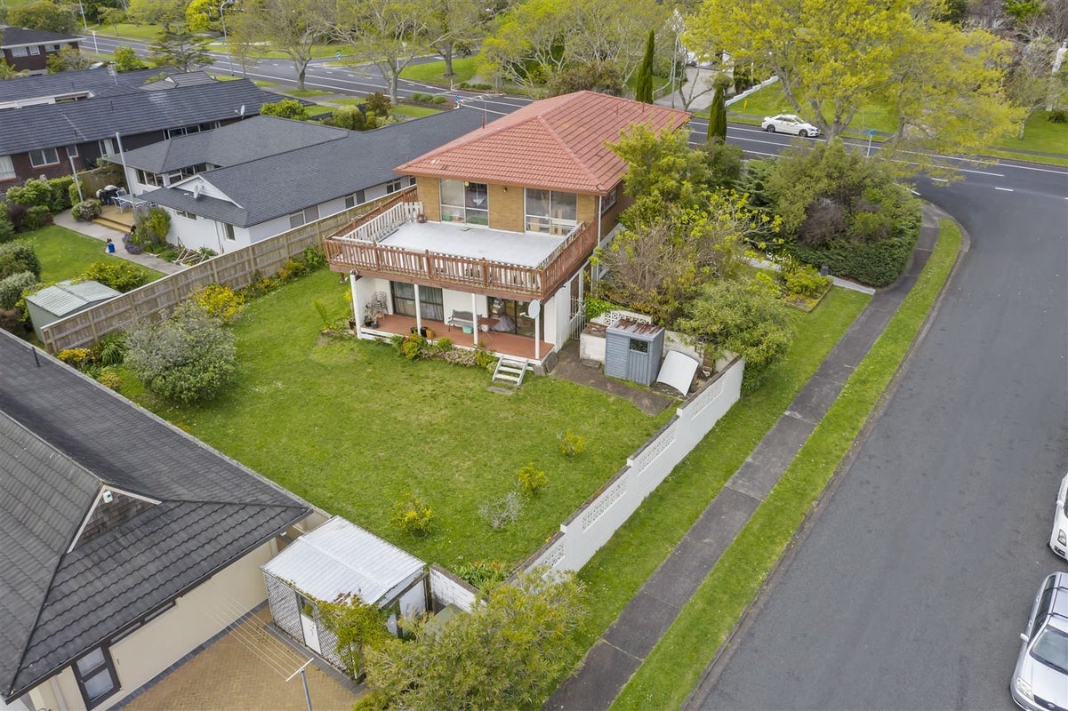 1 Sanctuary Point, Sunnyhills, Auckland - Carousel 2