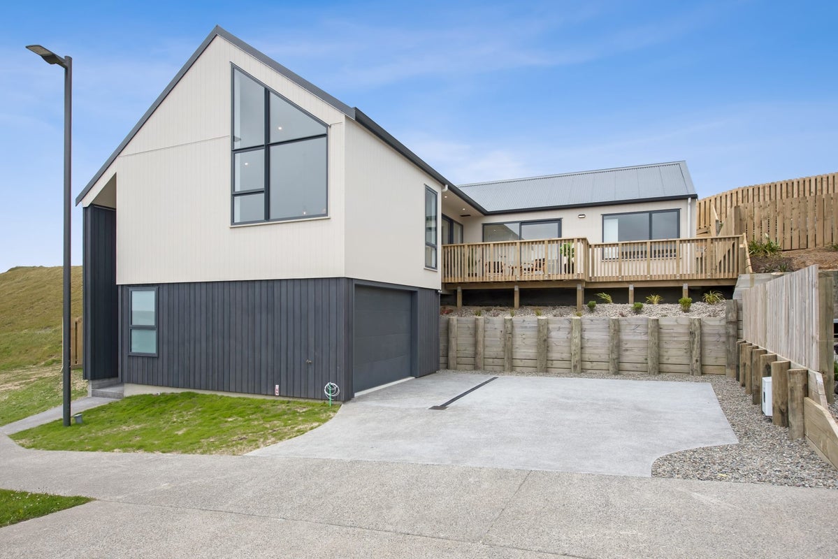 7 Lemonwood Way, Woodridge, Wellington - Carousel 1