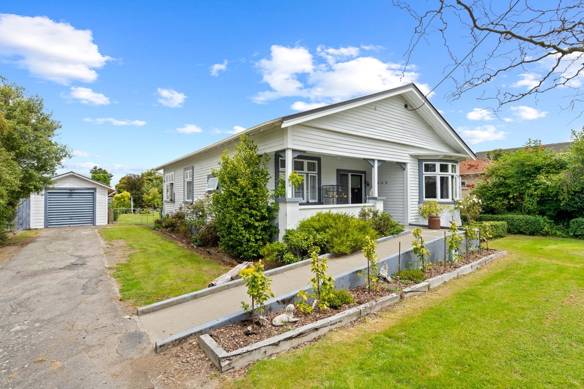 13 Coradine Street, Masterton - Carousel 1