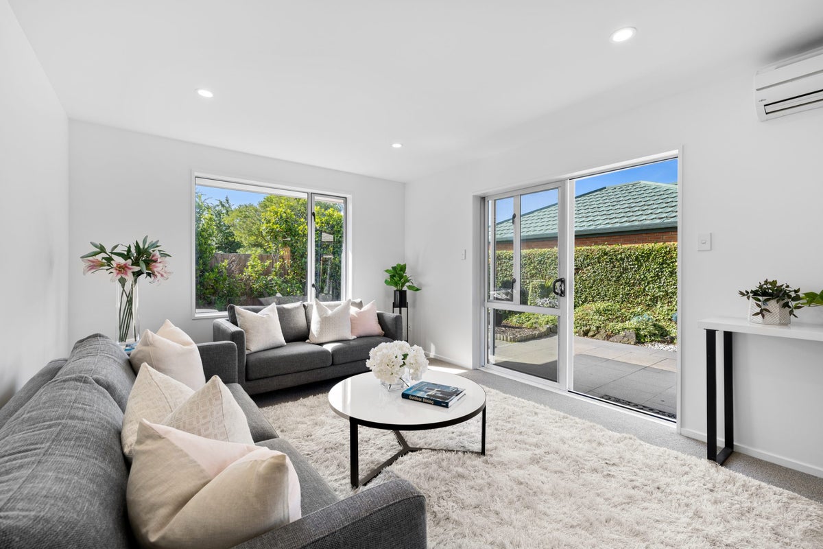 97 MacKenzie Avenue, Woolston, Christchurch - Carousel 1