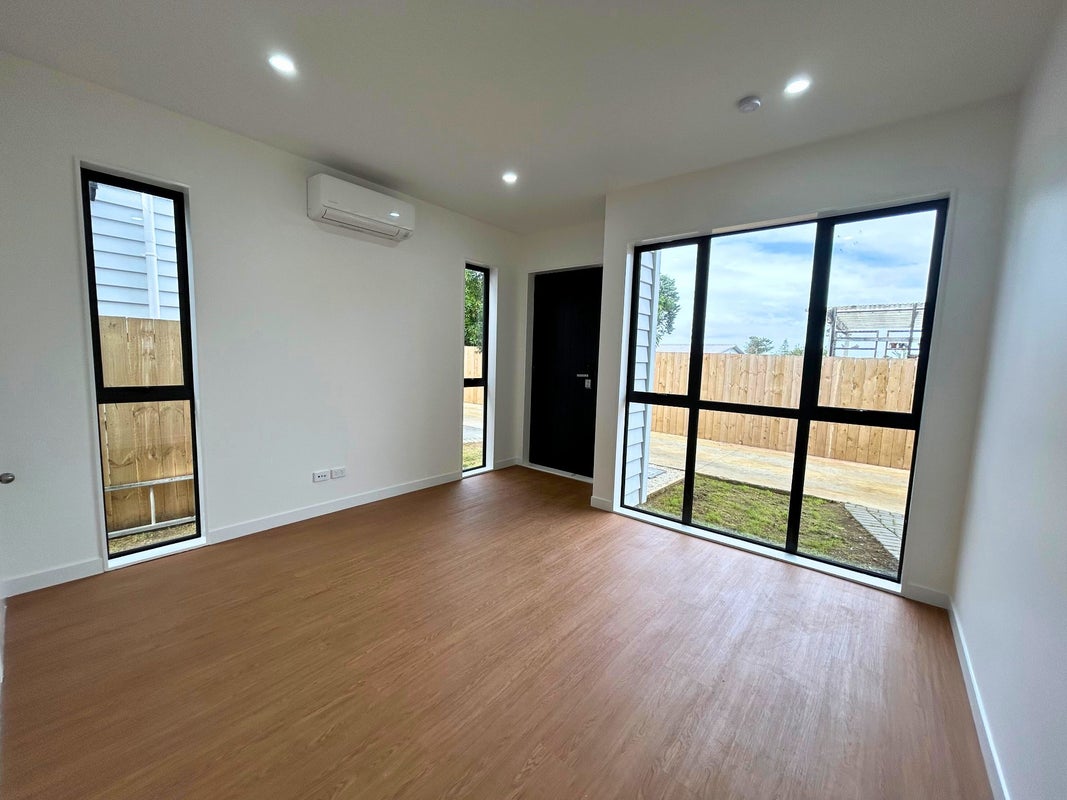 306 Bucklands Beach Road, Bucklands Beach, Auckland - Carousel 2