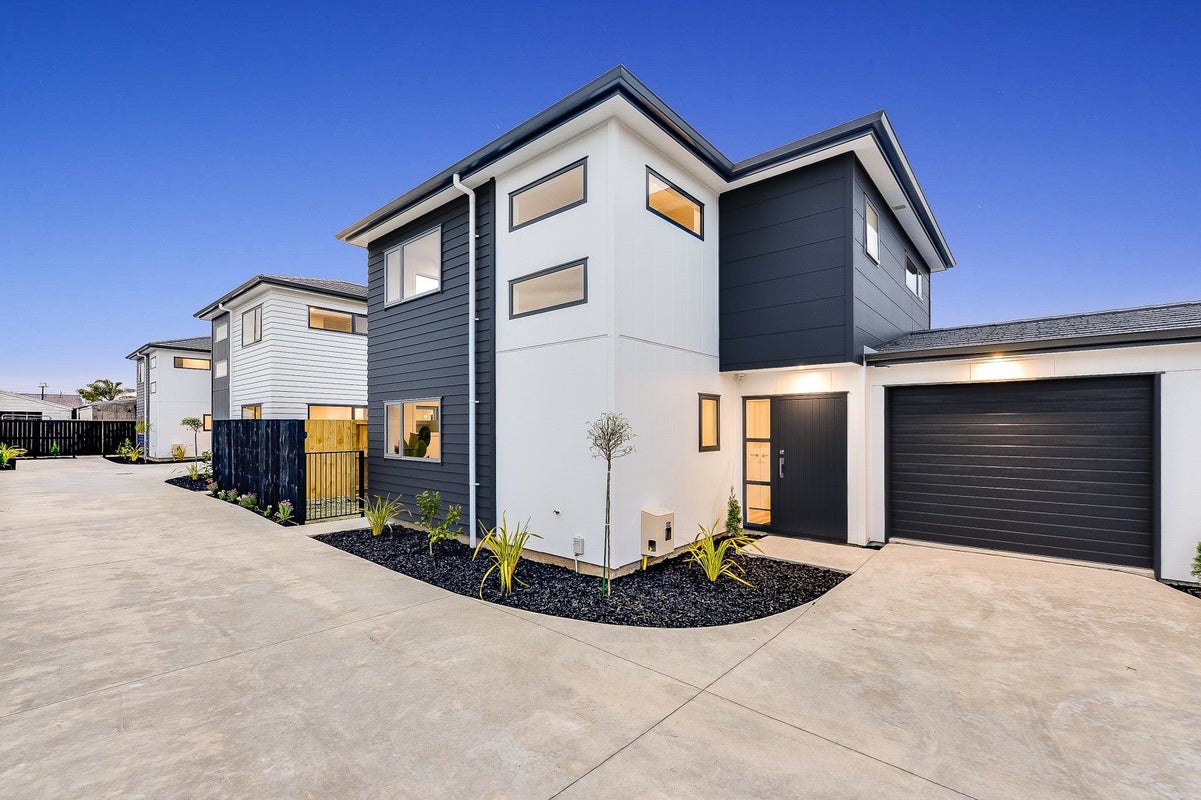 2 Sandwich Road, St Andrews, Hamilton - Carousel 1