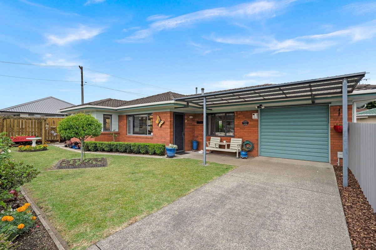 3/1 Puriri Street, Kamo, Whangarei - Carousel 1