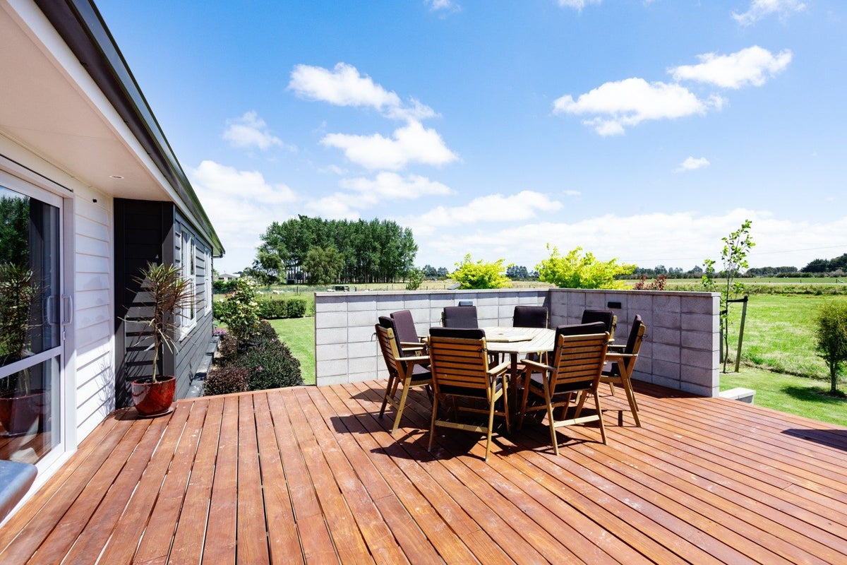 12 Dowling Road, Longbush, Invercargill - Carousel 2
