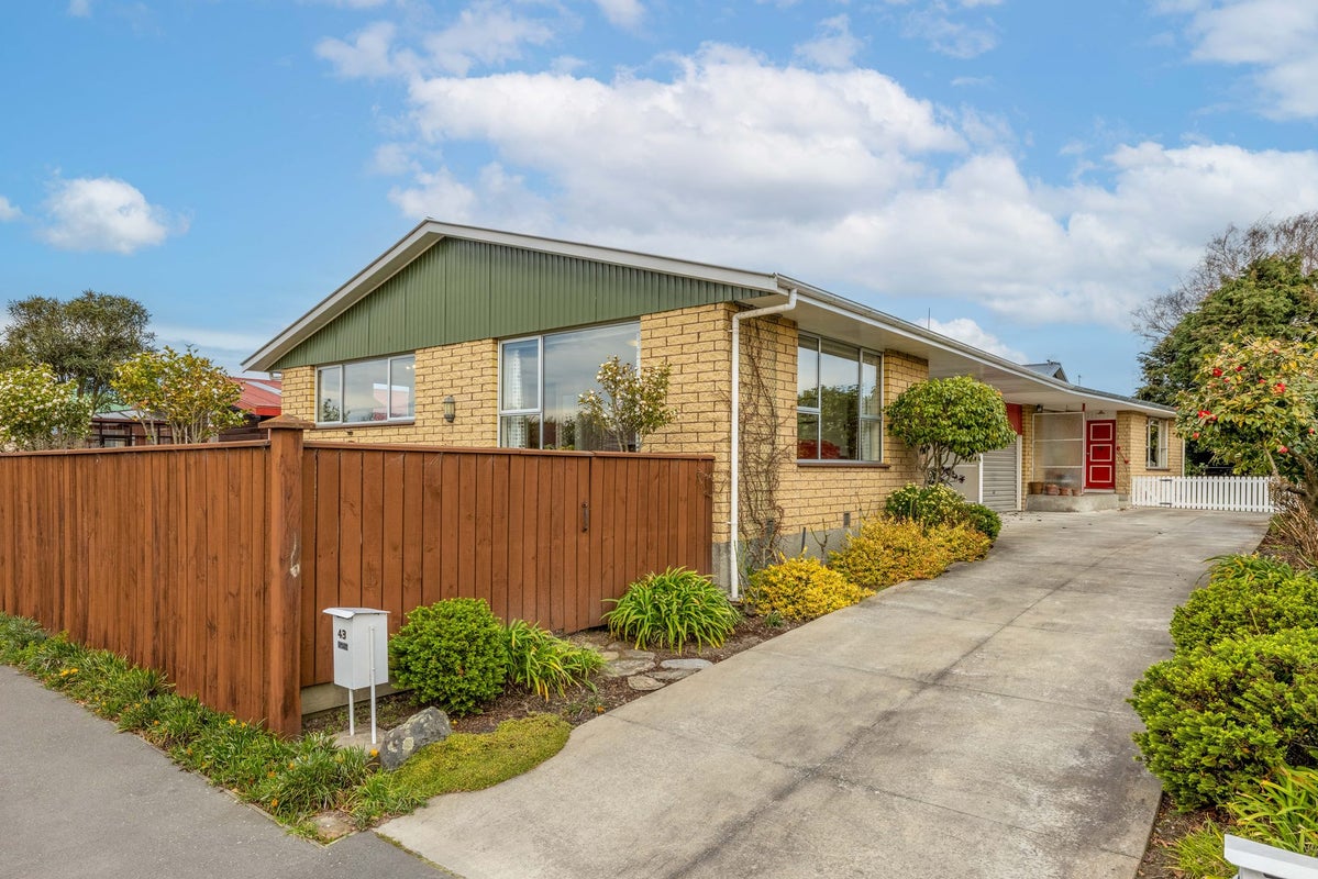 43 Strathfield Avenue, Dallington, Christchurch - Carousel 1