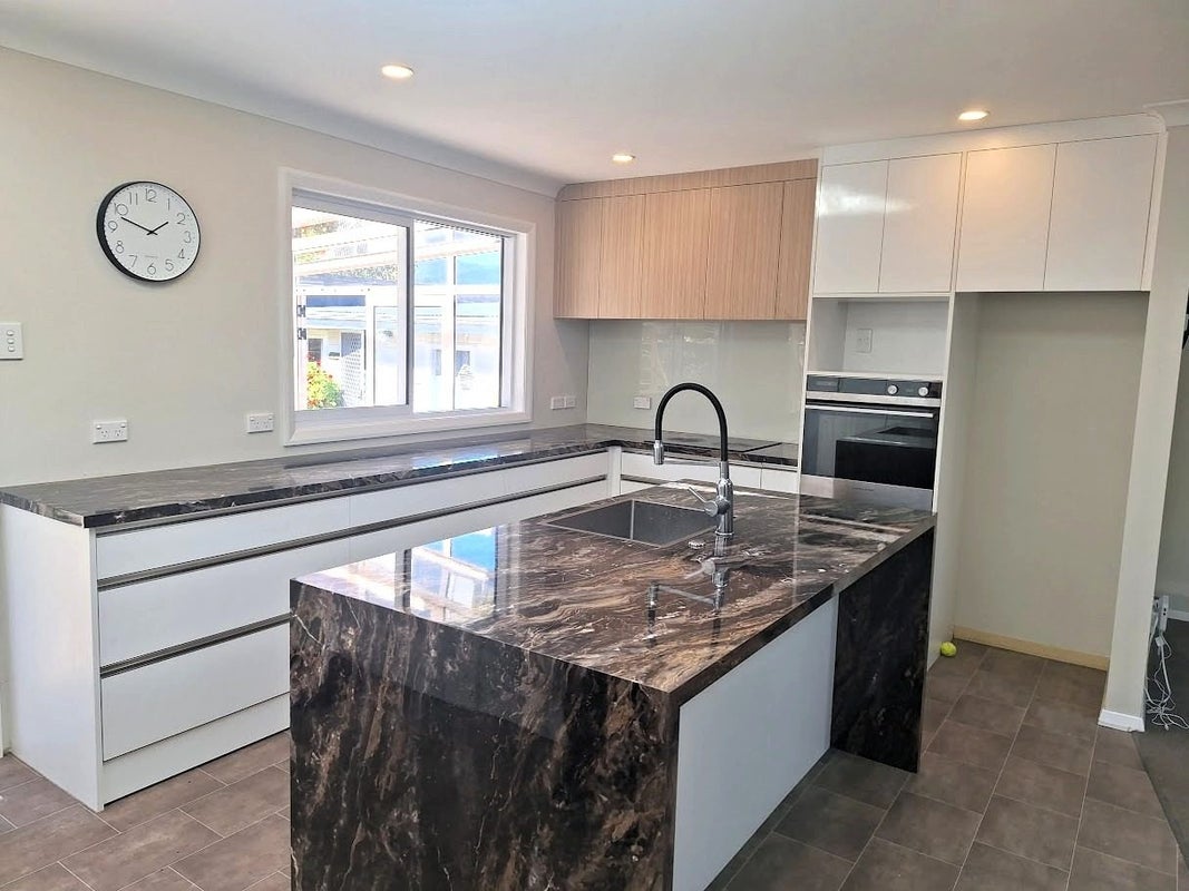 18 Craig Grove, Elderslea, Upper Hutt - Carousel 2