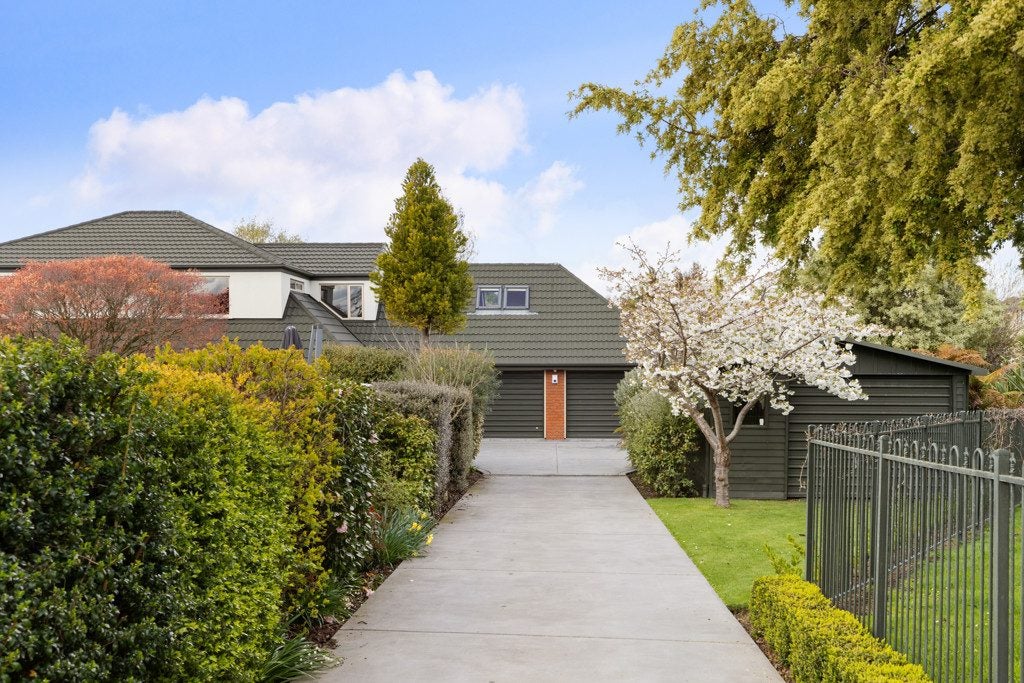 55 Halliwell Avenue, Papanui, Christchurch - Carousel 24