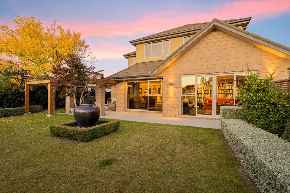 6 Evesham Lane, Springlands, Blenheim - Carousel 2
