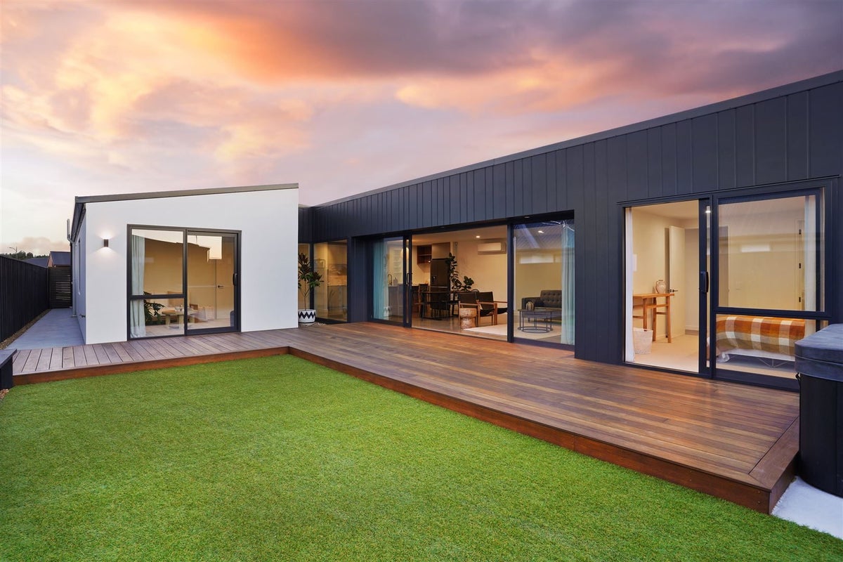 9 Reece Place, Marshland, Christchurch - Carousel 1