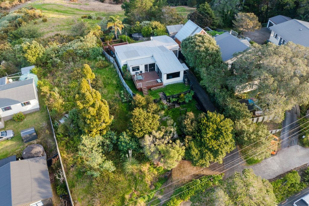 505 Whangaparaoa Road, Stanmore Bay, Whangaparaoa - Carousel 19
