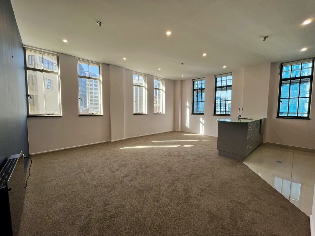 701/332 Lambton Quay, Wellington Central, Wellington - Carousel 2
