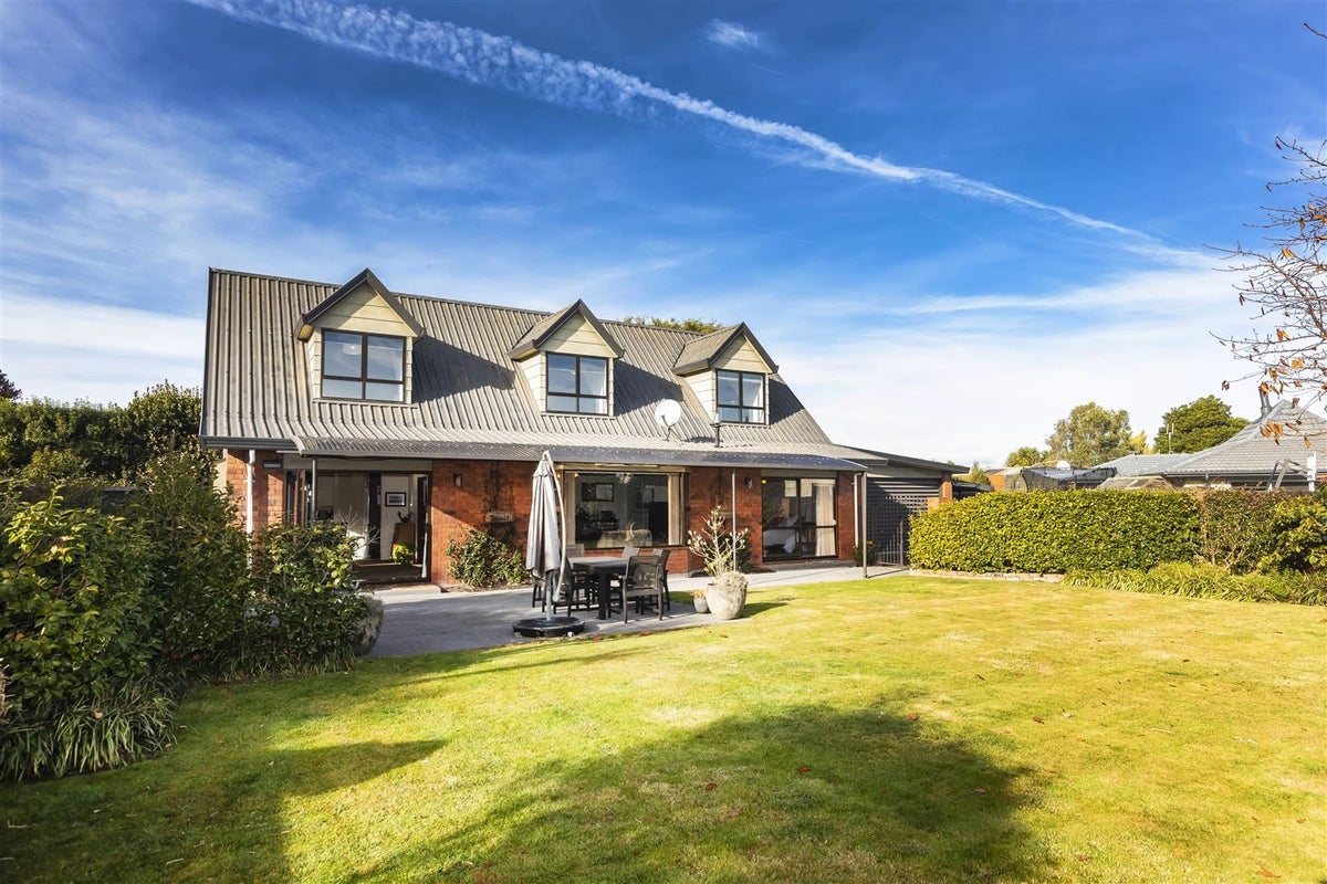 9B Goya Place, Bishopdale, Christchurch - Carousel 1