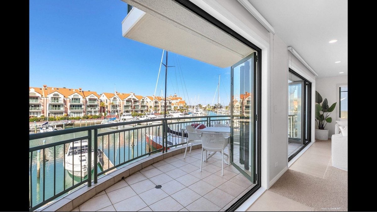 7 Waterside Crescent, Gulf Harbour, Whangaparaoa - Carousel 1