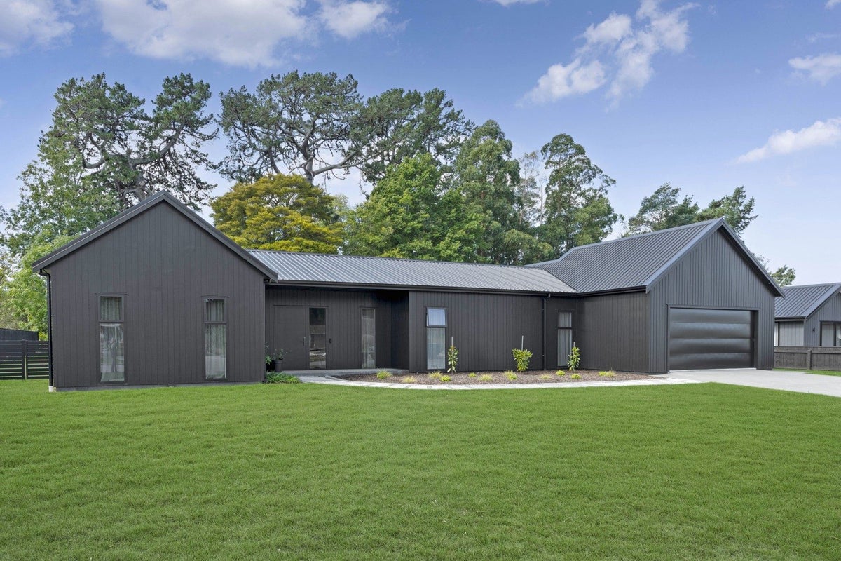 28 Orchard Road, Greytown, Greytown - Carousel 1