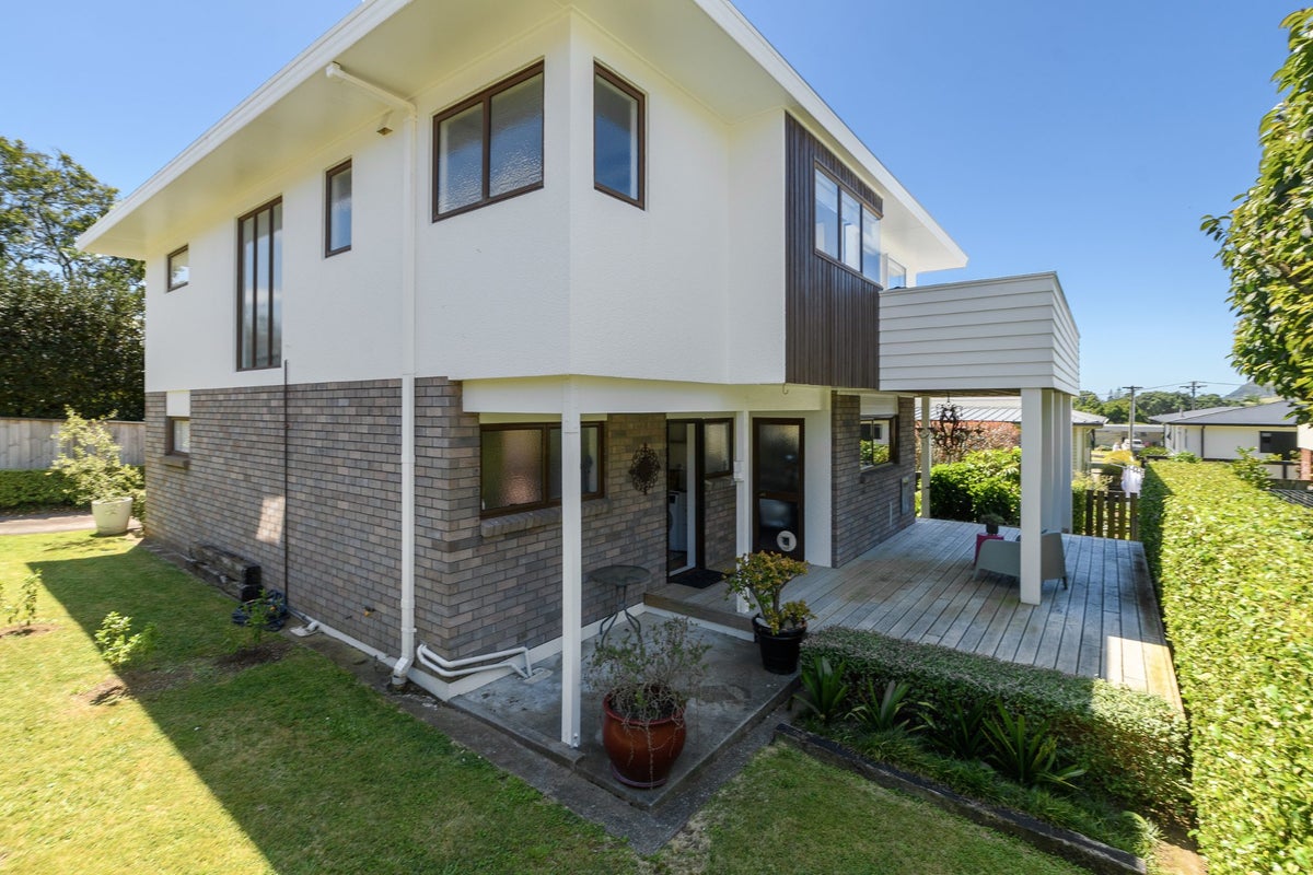 20A Seaview Road, Otumoetai, Tauranga - Carousel 15