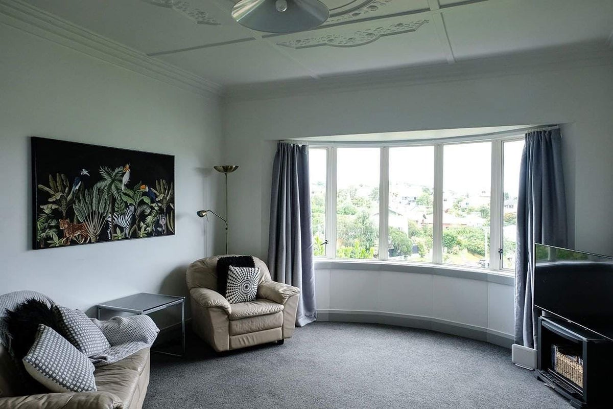 17 Sunbury Street, Andersons Bay, Dunedin - Carousel 2