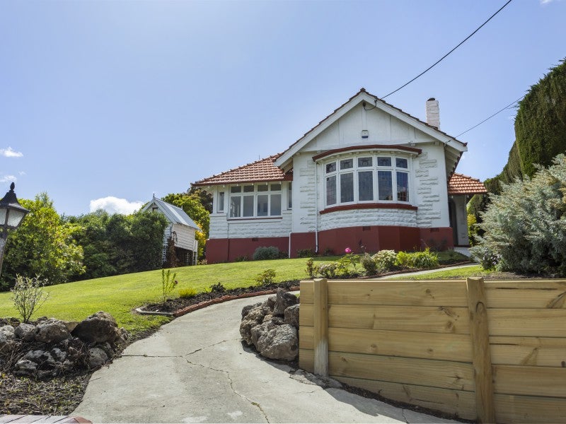 57 Upper Ure Street, South Hill, Oamaru - Carousel 1