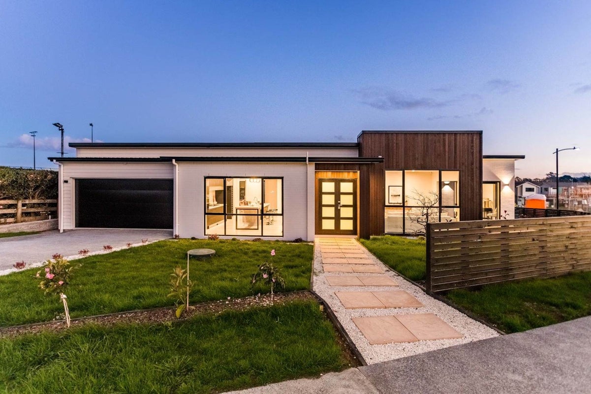 52 Hayfield Way, Karaka, Papakura - Carousel 1