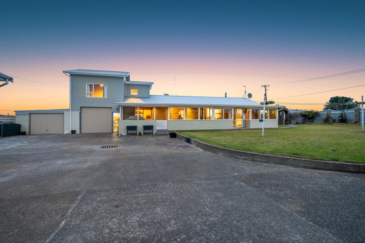 18 Cushen Street, Clifton, Invercargill - Carousel 2
