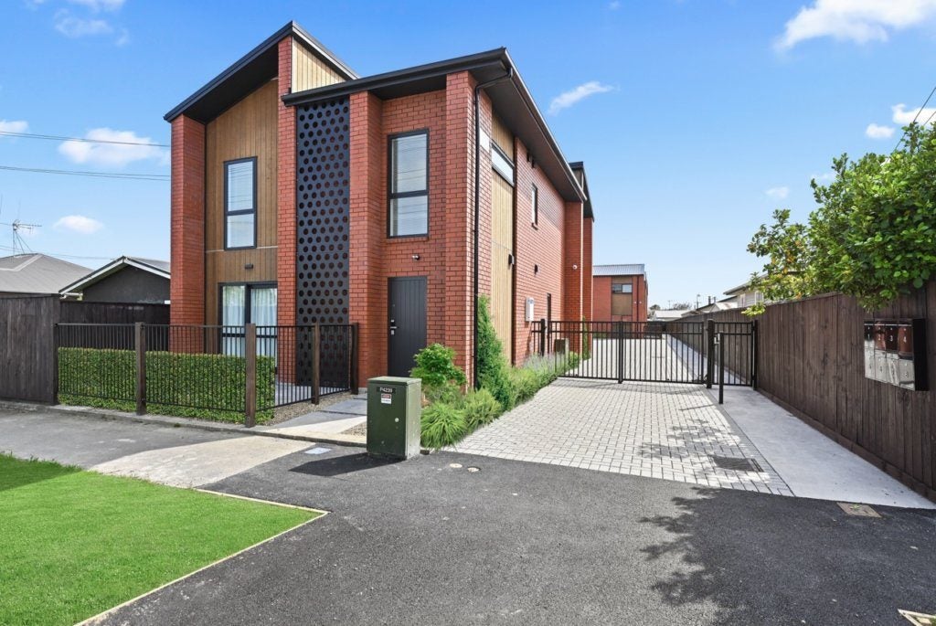 4/164 Killarney Road, Frankton, Hamilton - Carousel 2