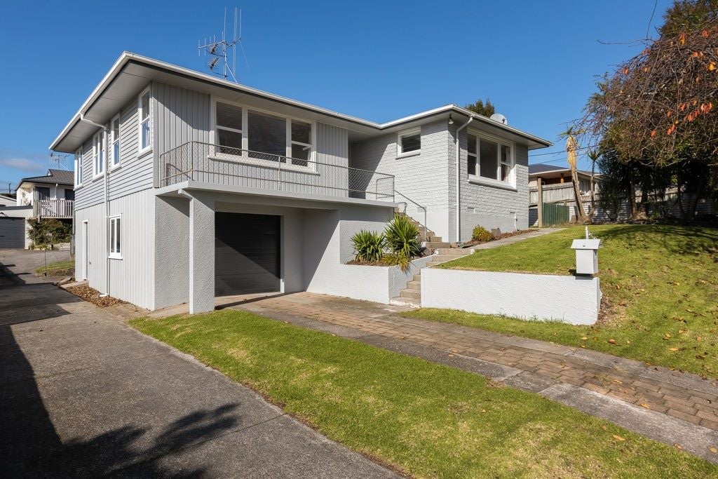 39 Sherson Street, Gate Pa, Tauranga - Carousel 1