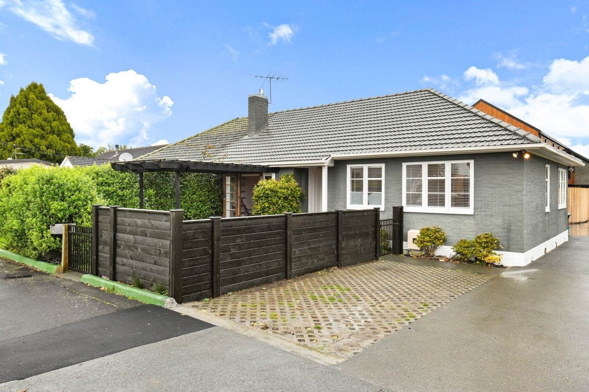 22A Oakley Avenue, Waterview, Auckland - Carousel 1