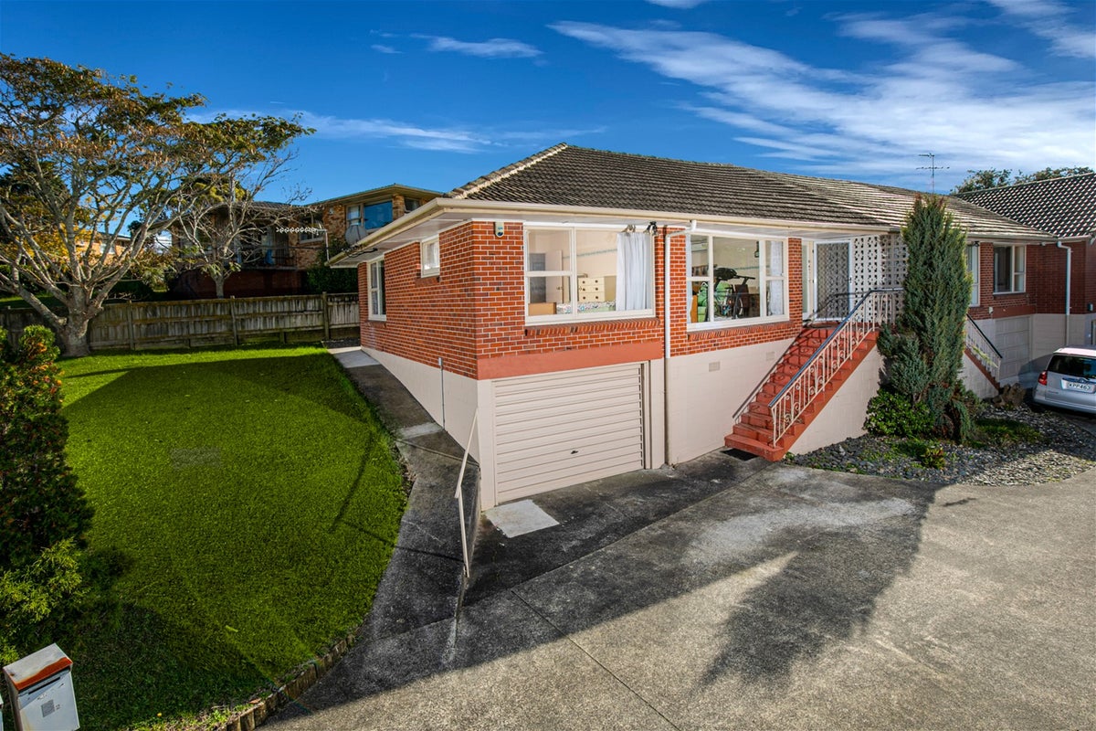 3A Trevola Street, New Windsor, Auckland - Carousel 1