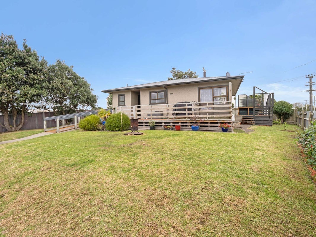54 Mosston Road, Castlecliff, Whanganui - Carousel 2