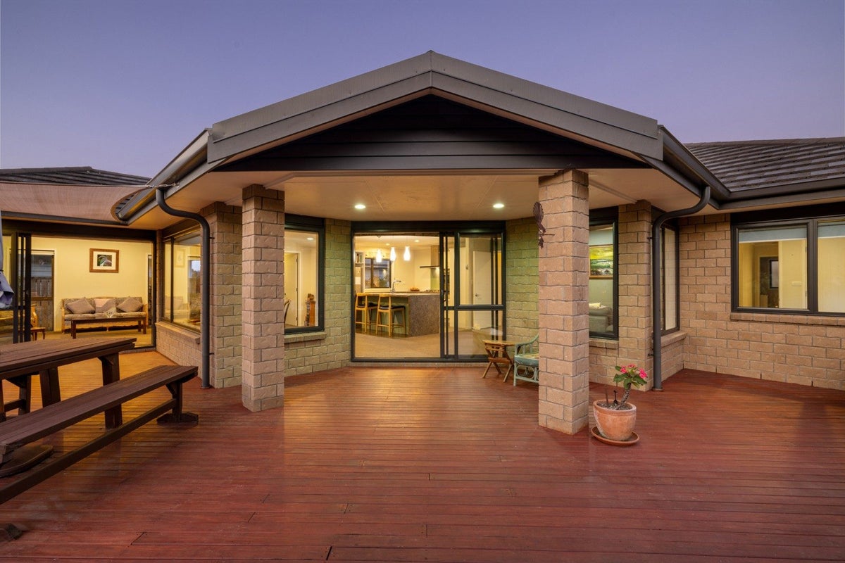 153 Oteki Park Drive, Welcome Bay, Tauranga - Carousel 2