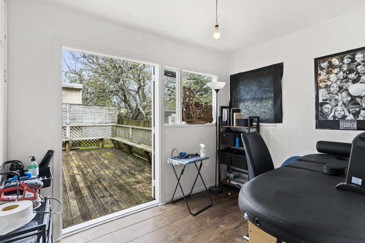 28 Sunnyhaven Avenue, Beach Haven, Auckland - Carousel 19