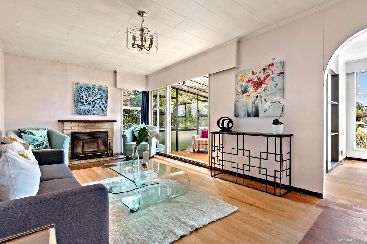 43 Larne Avenue, Pakuranga Heights, Auckland - Carousel 1