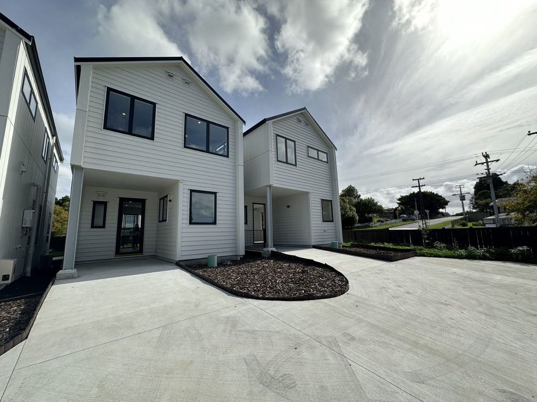 2C Fields Road, Manurewa, Auckland - Carousel 15