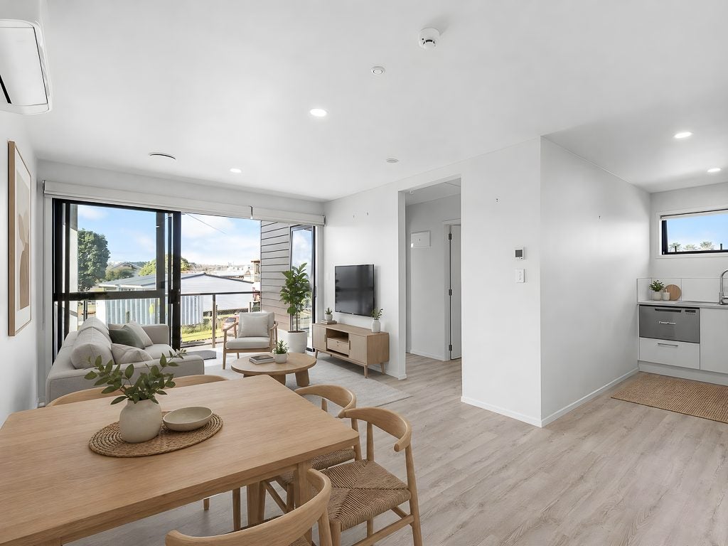2/10 Saint Stephens Avenue, Tuakau, Tuakau - Carousel 2
