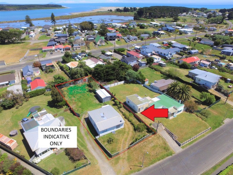 36 Pratt Avenue, Foxton Beach, Foxton - Carousel 1
