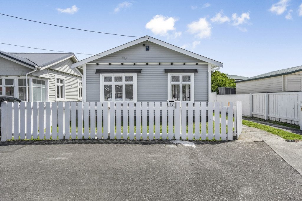 17 Collins Street, Petone, Lower Hutt - Carousel 2