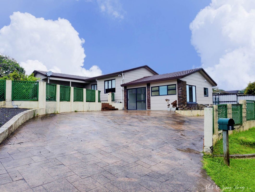 6 Crail Court, Totara Heights, Auckland - Carousel 1