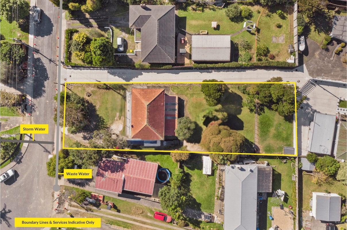 32 Tomo Street, New Lynn, Auckland - Carousel 1
