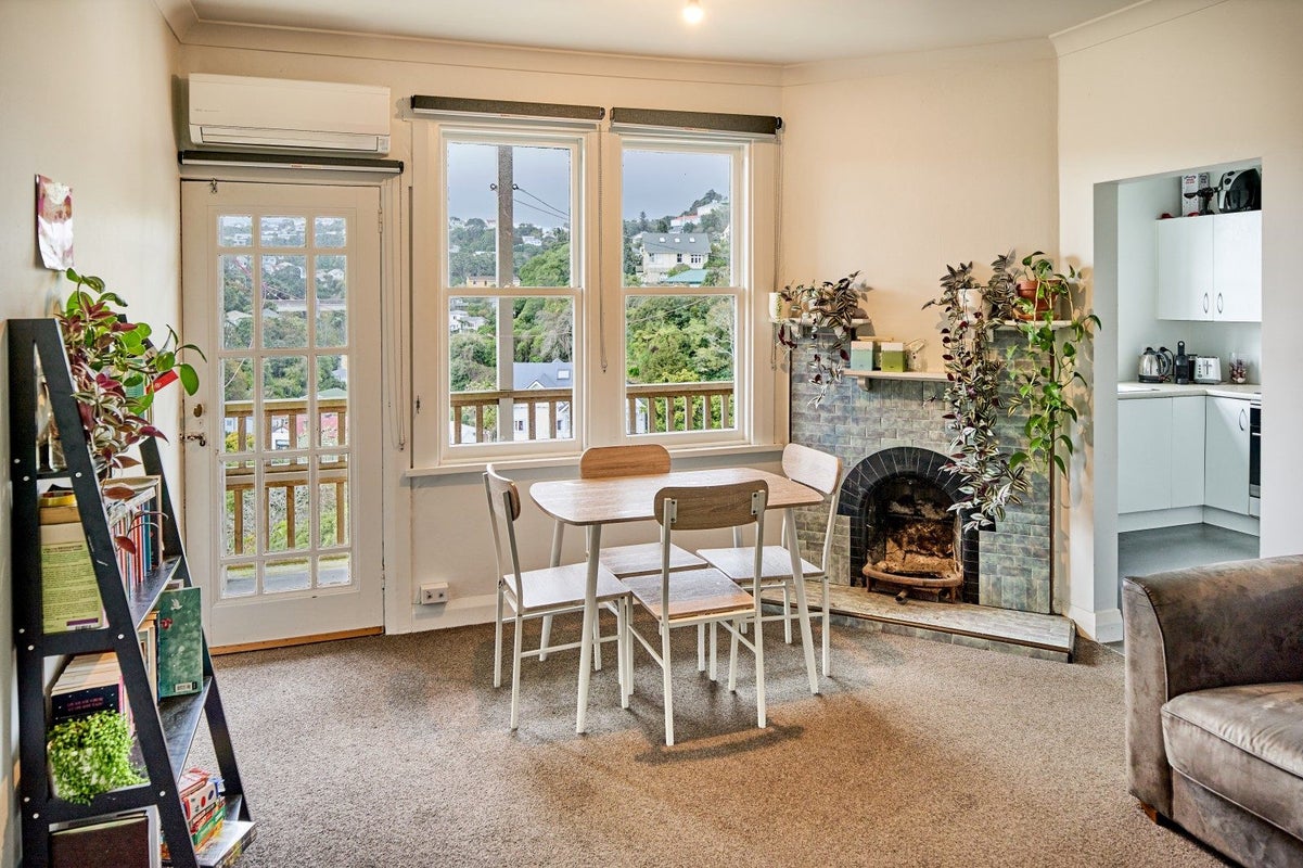 24 Garden Road, Northland, Wellington - Carousel 2