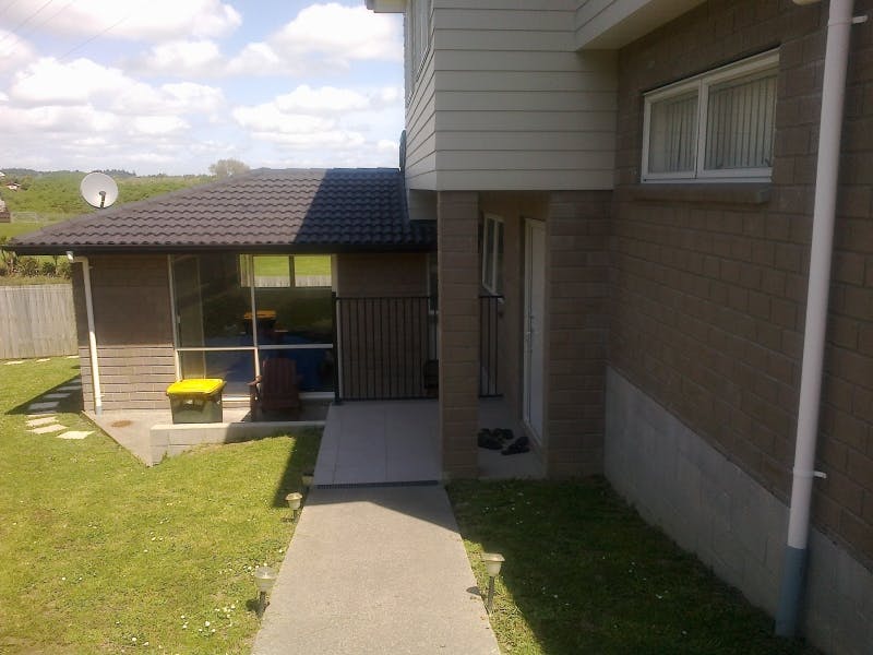 24 Fairchild Avenue, Goodwood Heights, Auckland - Carousel 2