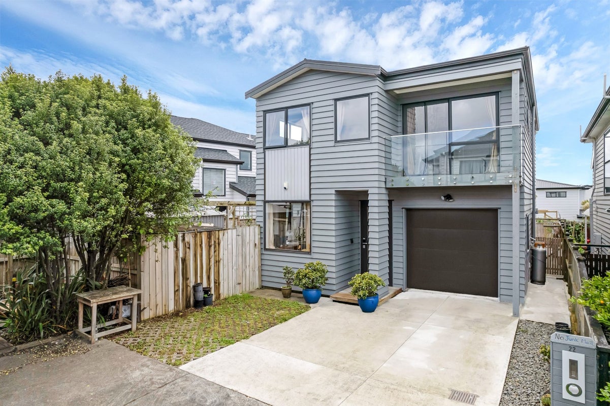 22 Silvereye Road, Hobsonville, Auckland - Carousel 1