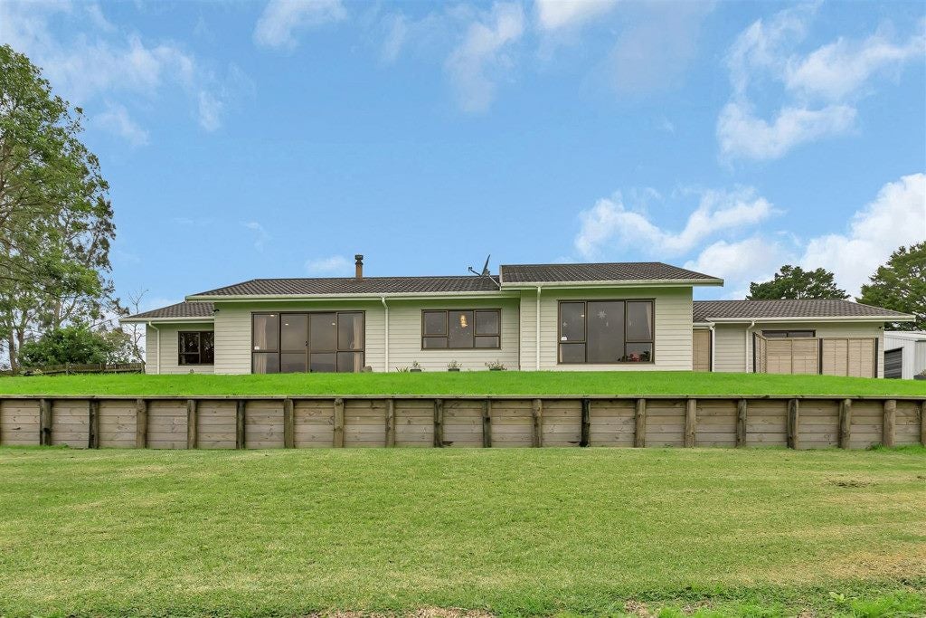 51 Loop Road, Otaika, Whangarei - Carousel 1