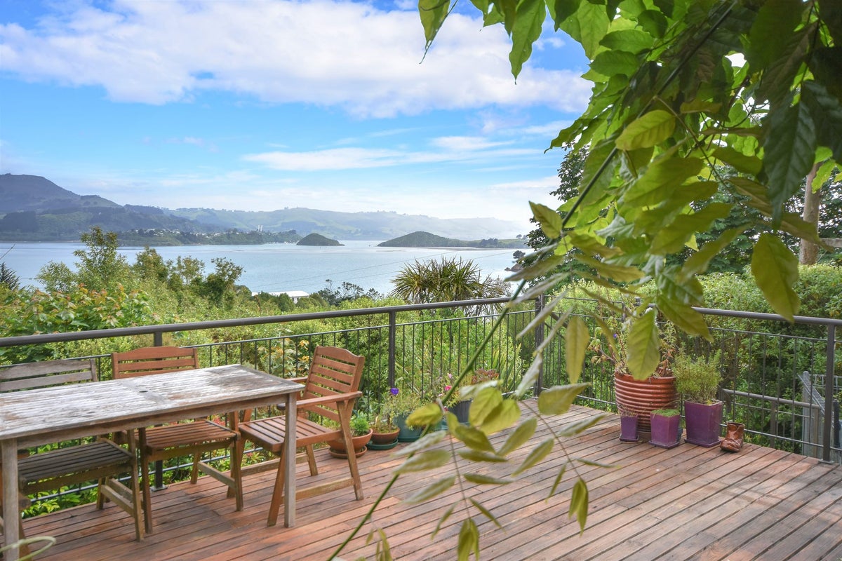 26 Camp Street, Broad Bay, Dunedin - Carousel 2