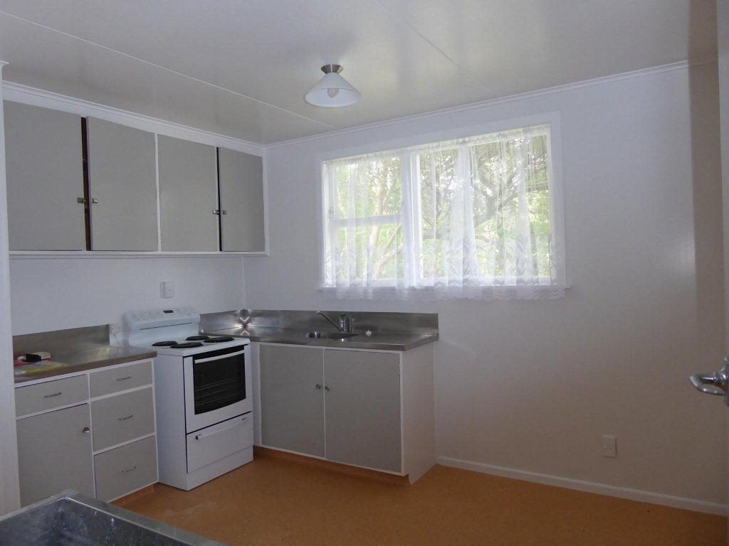 1/103 Clouston Park Road, Clouston Park, Upper Hutt - Carousel 2