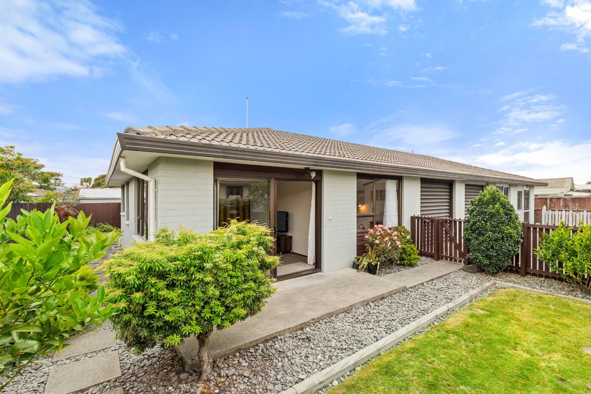 1/49 Trevor Street, Hornby, Christchurch - Carousel 1