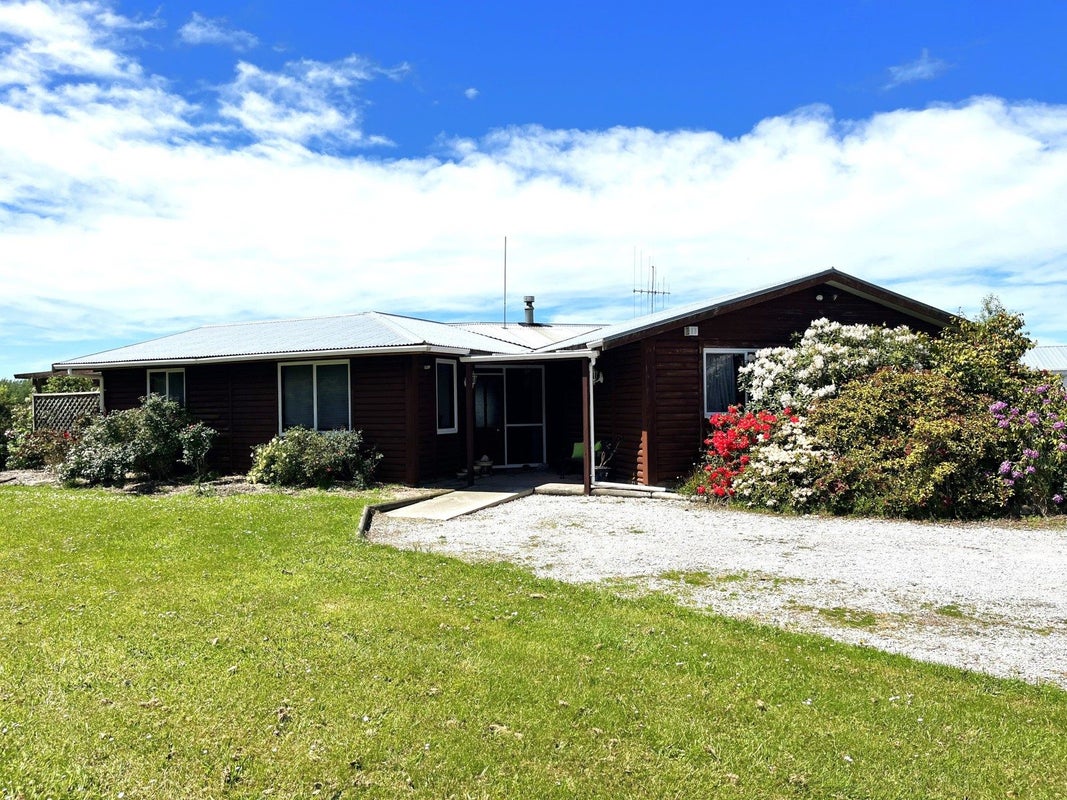 20 Whiterocks Road, Deborah, Oamaru - Carousel 1