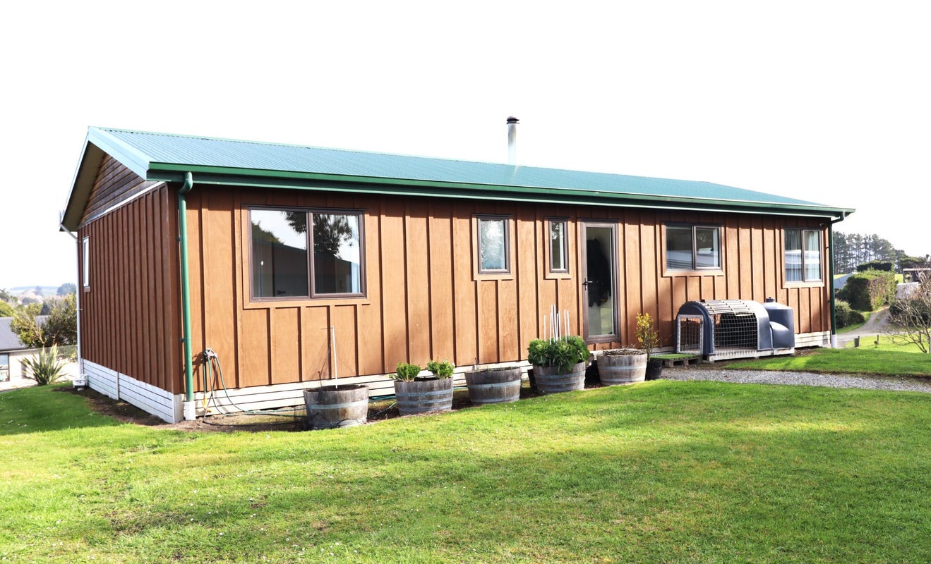 17 High Street, Kakanui, Oamaru - Carousel 2
