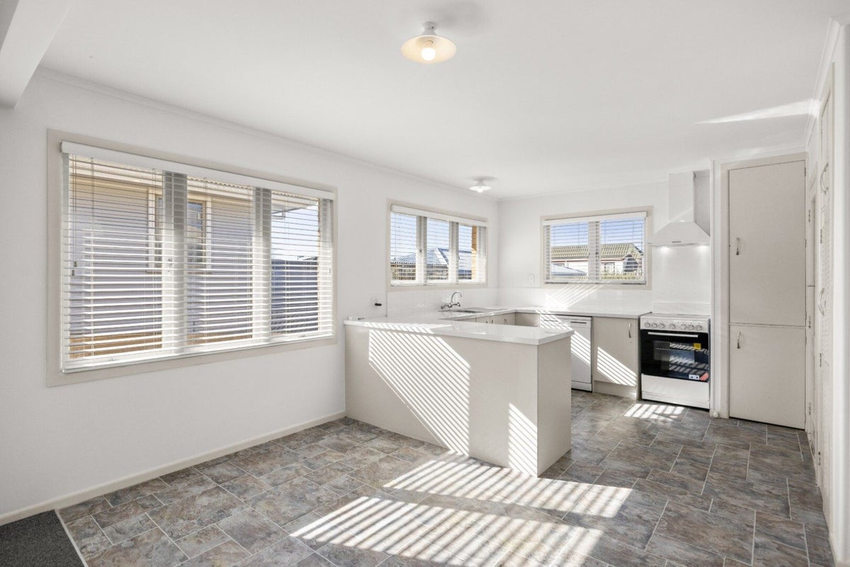 44 Hynds Road, Gate Pa, Tauranga - Carousel 2